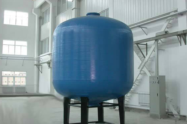 在對多介質(zhì)過濾器進(jìn)行選擇的時(shí)候有什么需要注意的地方 在對多介質(zhì)過濾器進(jìn)行選擇的時(shí)候有什么需要注意的地方